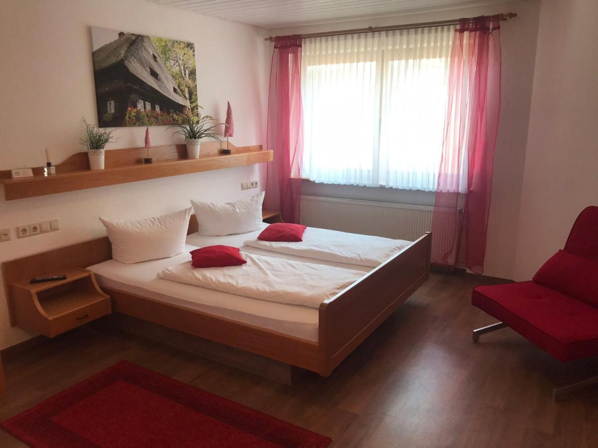 Self-Check-In Ferienwohnungen & Apartments Am Bergsee Triberg im Schwarzwald Exterior foto