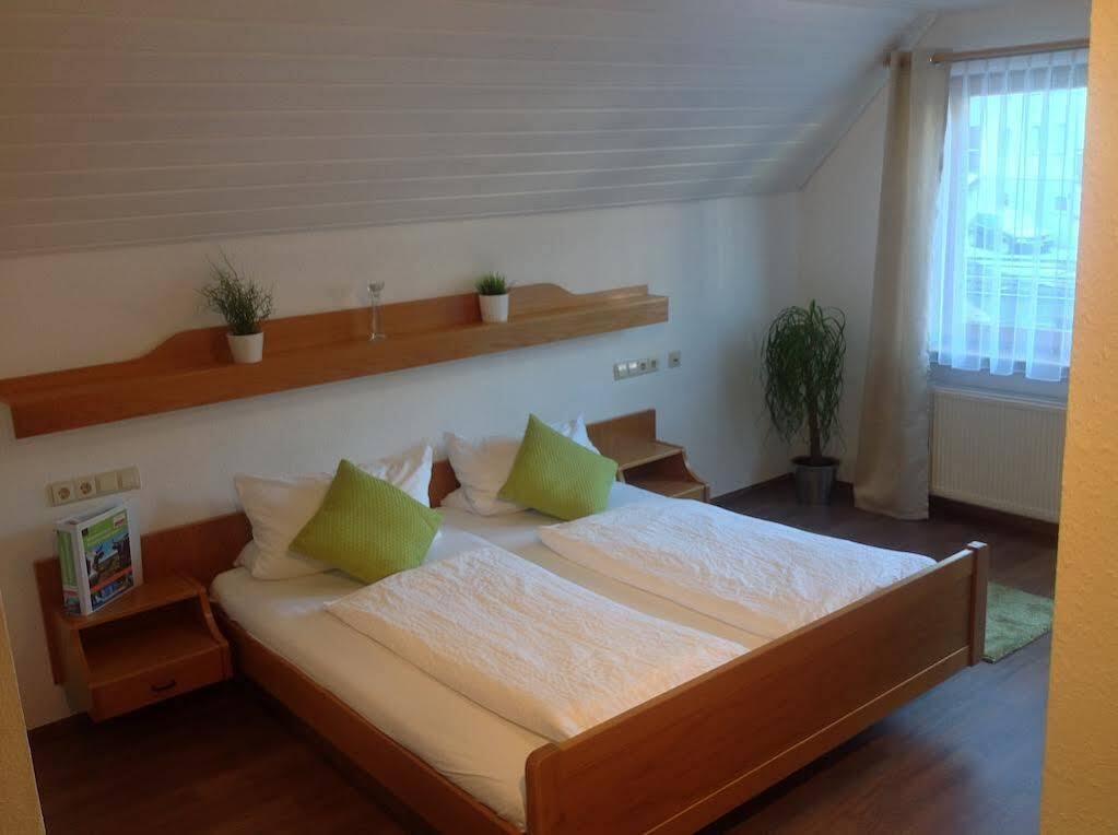 Self-Check-In Ferienwohnungen & Apartments Am Bergsee Triberg im Schwarzwald Exterior foto